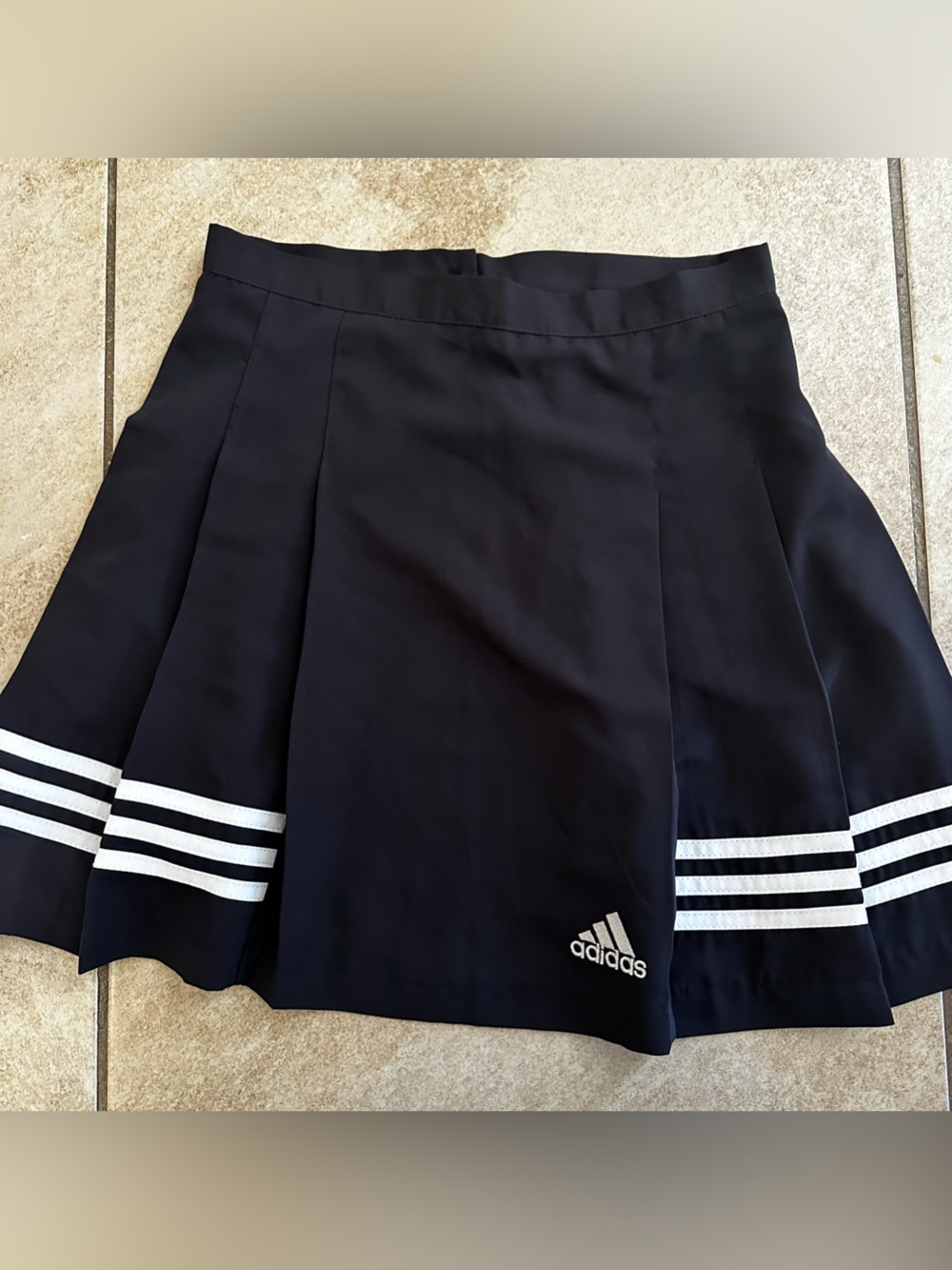 Vintage Adidas Skirt Womens Small Black White Pleated Tennis Athletic Preppy